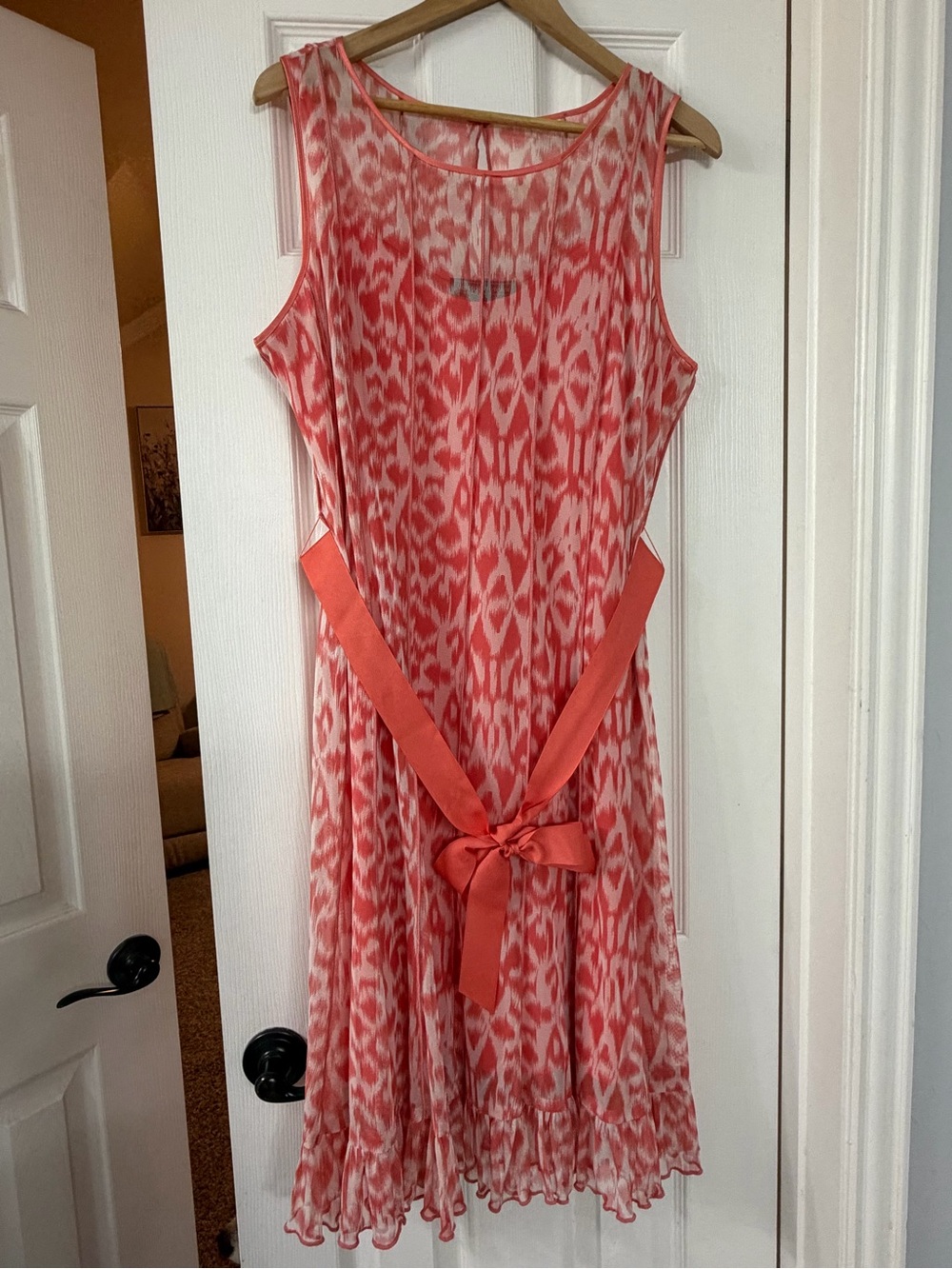Jessica Howard Coral Patterned Sleeveless Midi Dress with Waist Tie